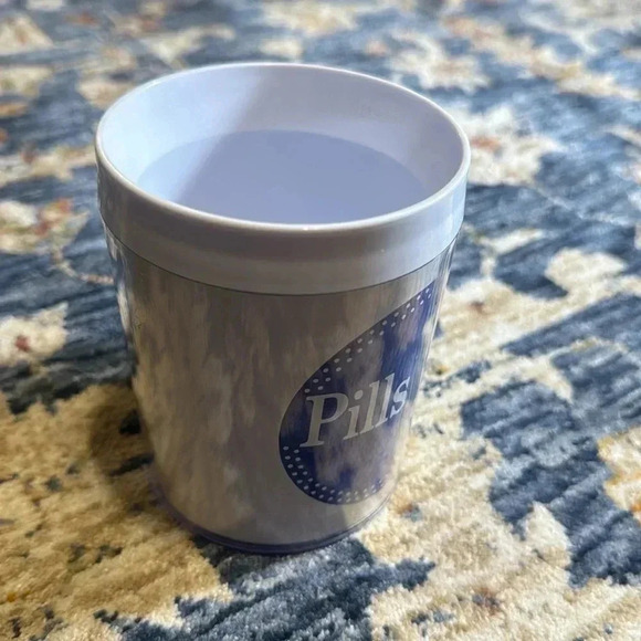 vintage pillsbury plastic coffee mug cup white/blue made in usa 4” height - Picture 7 of 10